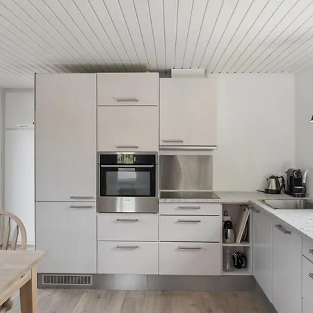 Lovely Authentic House Just 350 Metres From Sea * Lokken